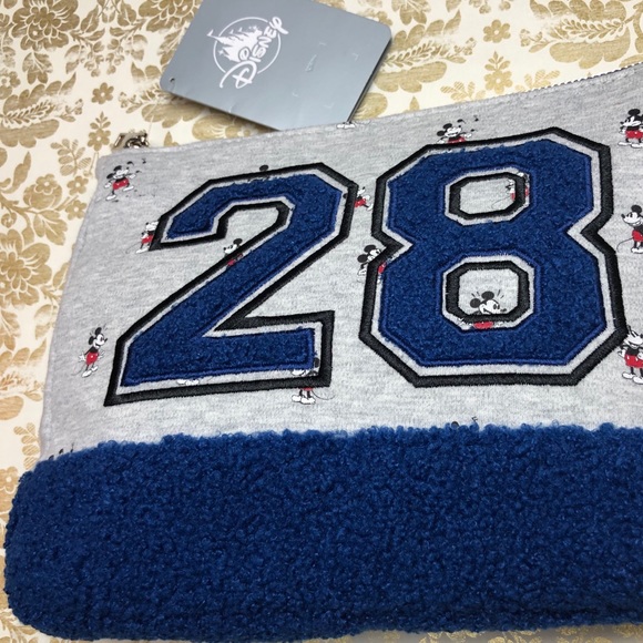 DISNEY 💕Mickey Mouse Makeup Cosmetic Bag - Picture 6 of 7